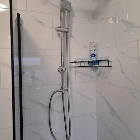 Cozy 2br Free Parking & Wifi Pets Welcome *