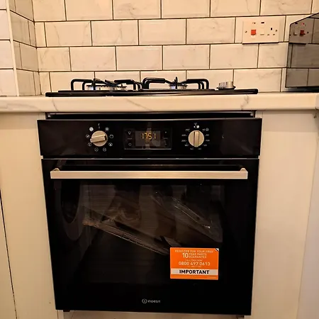 Cozy 2br Free Parking & Wifi Pets Welcome Apartment