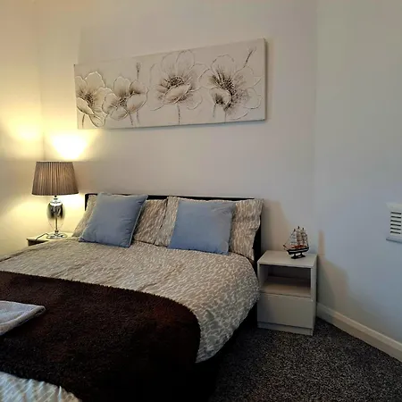 Cozy 2br Free Parking & Wifi Pets Welcome Apartment *