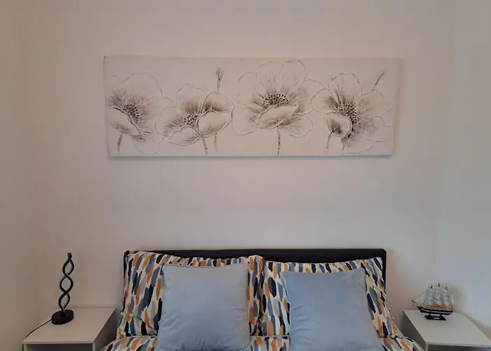 Apartment Cozy 2br Free Parking & Wifi Pets Welcome