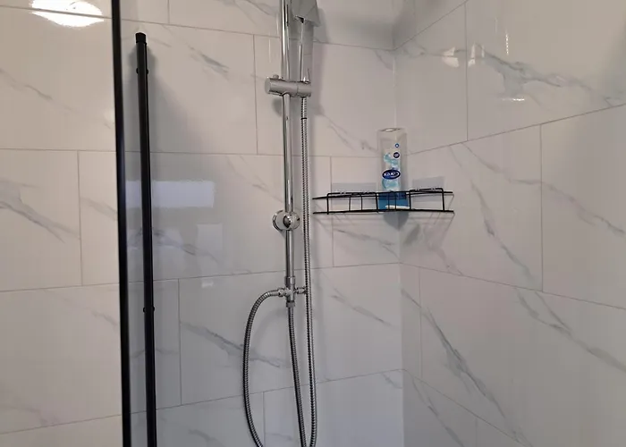 Cozy 2br Free Parking & Wifi Pets Welcome *