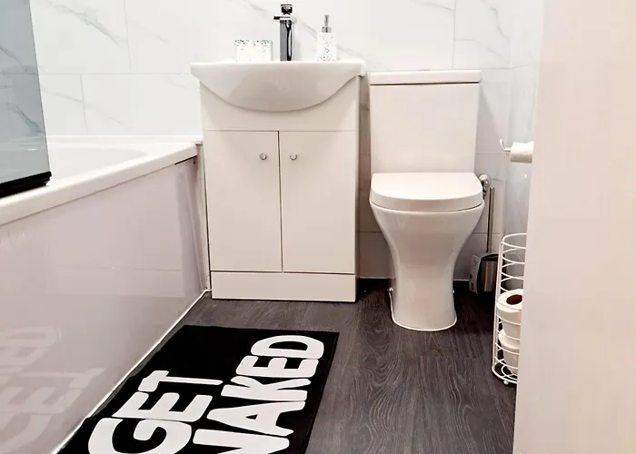 Apartment Cozy 2br Free Parking & Wifi Pets Welcome