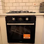 Cozy 2br Free Parking & Wifi Pets Welcome Apartman